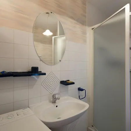 Montagnard Avec 3 Chambres, Jardin Clos, Terrasse Couverte, Animaux Acceptes, Proche Vichy. - Fr-1-489-101 Holiday home