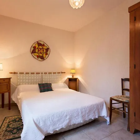 Montagnard Avec 3 Chambres, Jardin Clos, Terrasse Couverte, Animaux Acceptes, Proche Vichy. - Fr-1-489-101 Holiday home